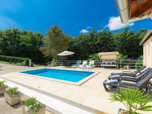 Πισίνα στο ή κοντά στο Holiday Home Liberat by Interhome
