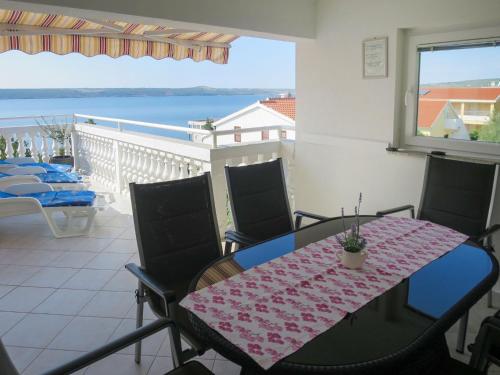 Balkoni atau teres di Apartment Anđelina by Interhome