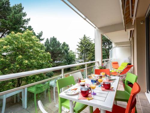 Μπαλκόνι ή βεράντα στο Apartment Port An Dro-4 by Interhome