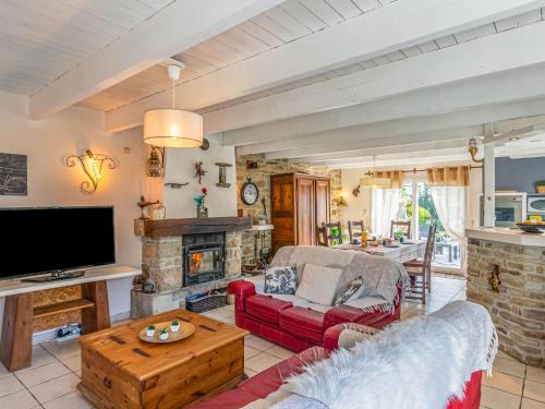 TV a/nebo společenská místnost v ubytování Holiday Home Ti Bonheur by Interhome
