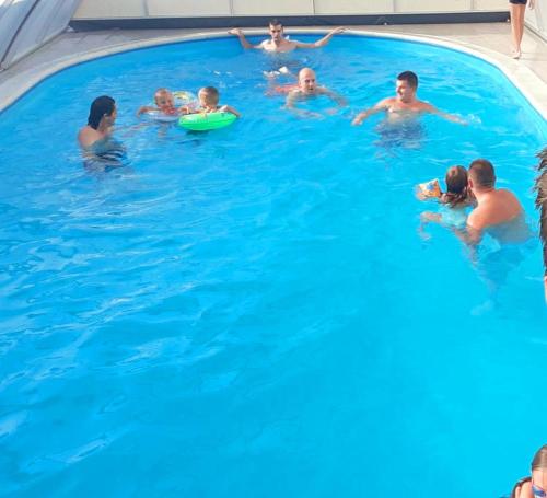 Clientes alojados en Villa Kalypso