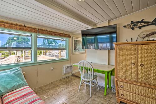 Gambar di galeri bagi Matlacha Home with Boat Mooring and Gulf Access! di Matlacha