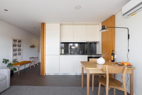 Box Market Square Apartment