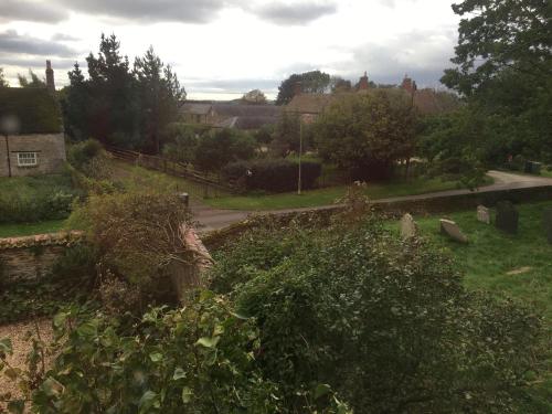 Teigh Old Rectory – Photos 4