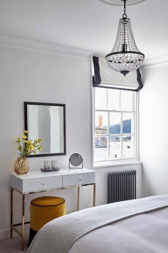 Katil atau katil-katil dalam bilik di Lorna House Totnes