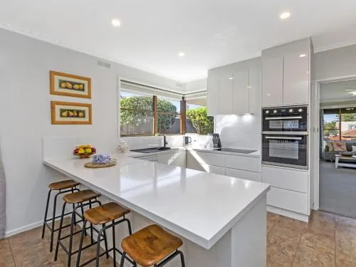 Shirley Grove picture