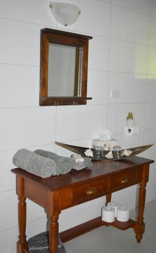 Φωτογραφία από το άλμπουμ του Oskar's Rain Forest Retreat σε Nelly Bay