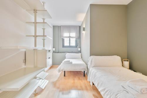 Inside Barcelona Apartments Princep