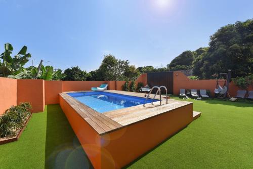 Bazén v ubytovaní Arucas Pool & Relax by VillaGranCanaria alebo v jeho blízkosti