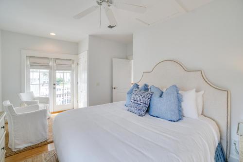 Ένα ή περισσότερα κρεβάτια σε δωμάτιο στο 30A Beach House - Stillwater Cottage by Panhandle Getaways