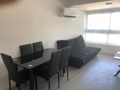 Χώρος καθιστικού στο Punta de Este:open Pool and índole Pool,gym,Netflix,aire,garage