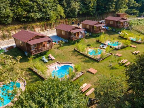 Bazén v ubytování LAGUN POOL VILLAGE nebo v jeho okolí
