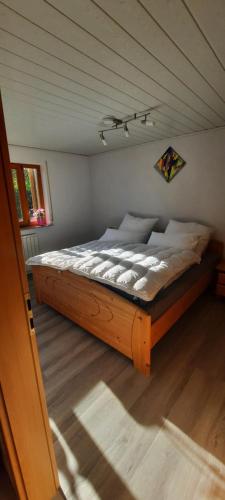 Postel nebo postele na pokoji v ubytování Bine's Home