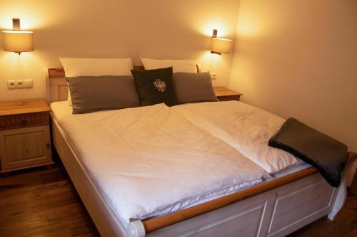 Gallery image of Das Neue Sonnberg Living, SKI IN-SKI OUT in Brixen im Thale