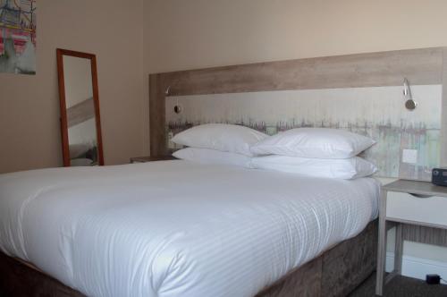 Cama o camas de una habitación en An Mor Accommodation