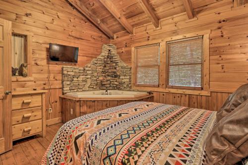 3 Mi to Pigeon Forge: Cabin w/ Hot Tub & Deck photo 20