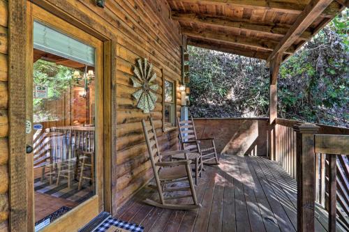 3 Mi to Pigeon Forge: Cabin w/ Hot Tub & Deck photo 27