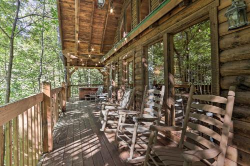 3 Mi to Pigeon Forge: Cabin w/ Hot Tub & Deck photo 30