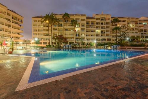 651 Bright establishment, heated pool and Wi Fi