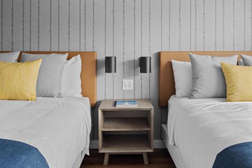Postel nebo postele na pokoji v ubytování Sea Harbor Hotel - San Diego