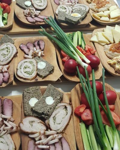 Φαγητό σε αυτός ο ξενώνας ή κάπου εκεί κοντά