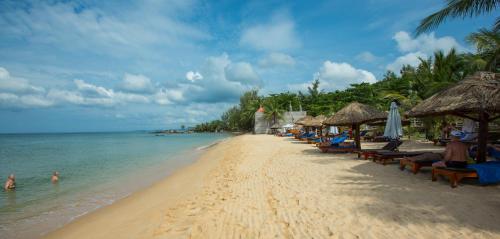 Valley Village Resort Phu Quoc — Beach
