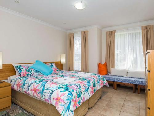 Säng eller sängar i ett rum på Gecko Retreat at Cape View