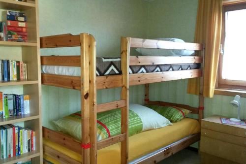 Двуетажно легло или двуетажни легла в стая в Ferienwohnung Riemer