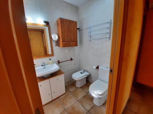 Koupelna v ubytování Xalet piscina privada Ibiscus