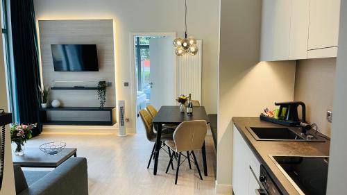 Nhà bếp/bếp nhỏ tại Design-Apartments Am Kaisersaal