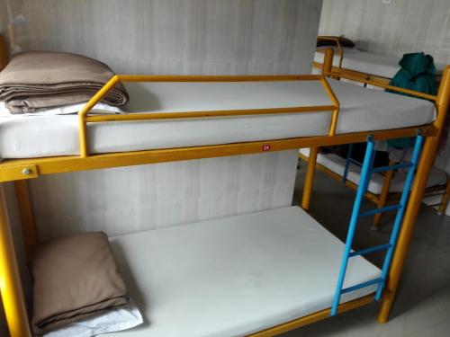 Двуетажно легло или двуетажни легла в стая в vrs dormitary
