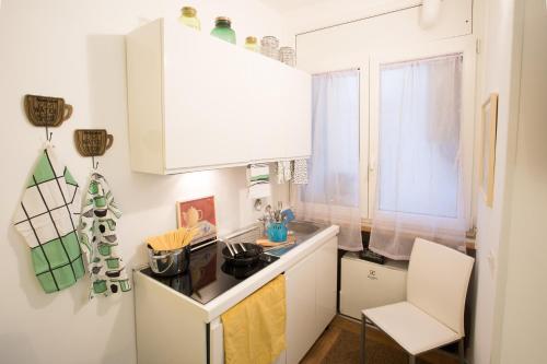Una cocina o cocineta en Chroma Italy - Chroma Octho