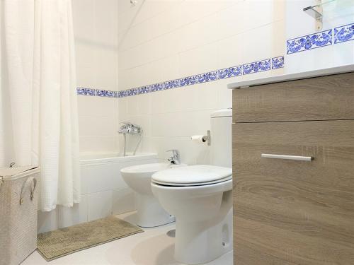 Ванна кімната в Apartamento entero a 10 minutos en coche de Sevilla Centro