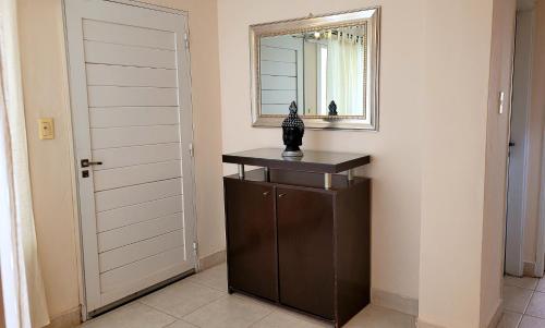 Ảnh trong thư viện ảnh của Victorino House en el Cerro de las Rosas con cochera ở Córdoba