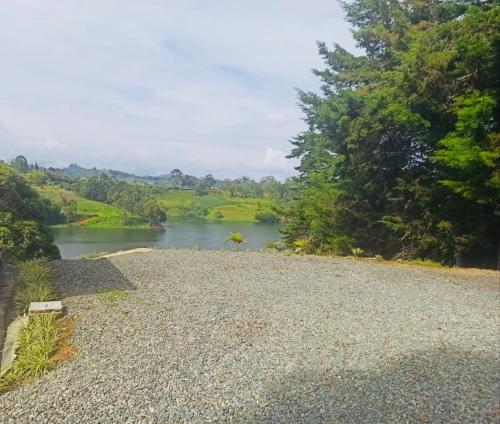 Un paisaje natural cerca de la casa vacacional