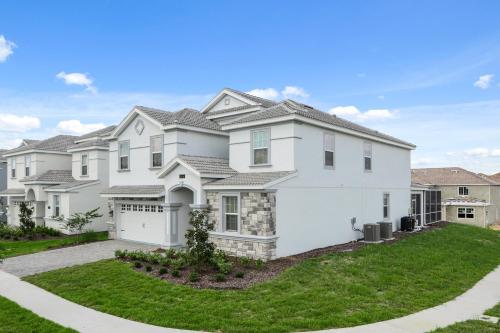 1575OL Ultimate 8 Bedroom, Davenport, United States