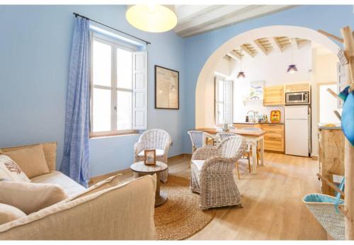PATIO-Caleta Beach Home by Cadiz4Rentals