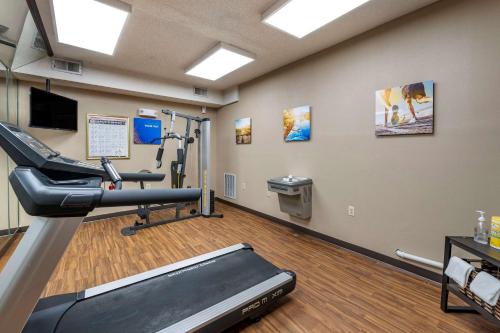 a room with a gym with a treadmill at Comfort Inn & Suites Cincinnati Uptown Clifton in Cincinnati