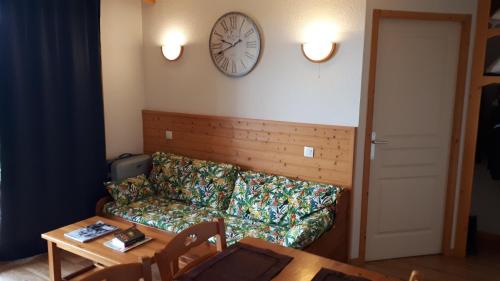 Photo de la galerie de l'établissement La Grive FAMILLE & MONTAGNE appartements 6pers montagne by Alpvision Residence, à Chamrousse