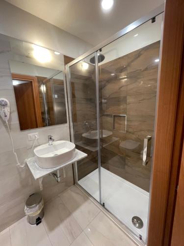Bilik mandi di B&B CENTRALE
