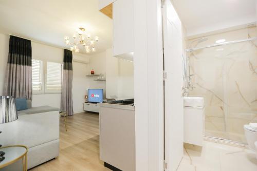 Miku Apartment-Amazing 1BD At Wilson Square - Imazhi 11