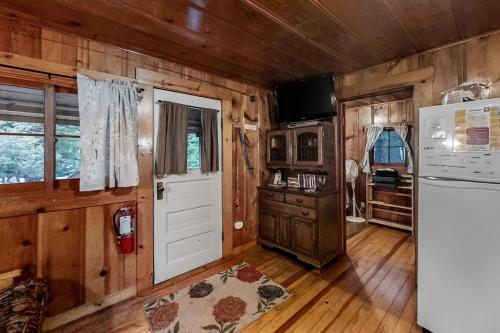 Pine Bluff Cottage – Photos 2