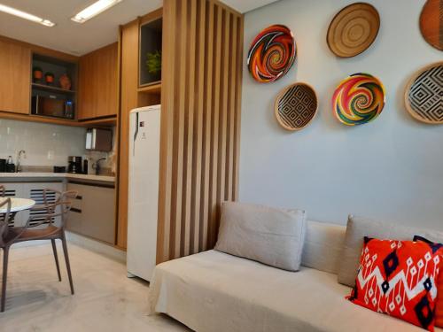 Dapur atau dapur kecil di Guarajuba Summer Flat Melhor localização de Guarajuba e melhores Flats Beira Mar de Guarajuba Dispomos de 4 flats decorados no mesmo condomínio Aqui você não precisa de carro para nada Faça tudo à pé