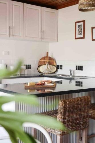 Dapur atau dapur kecil di Lylah’s By The Sea