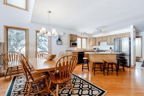 Park Condo 301 – Photos 3