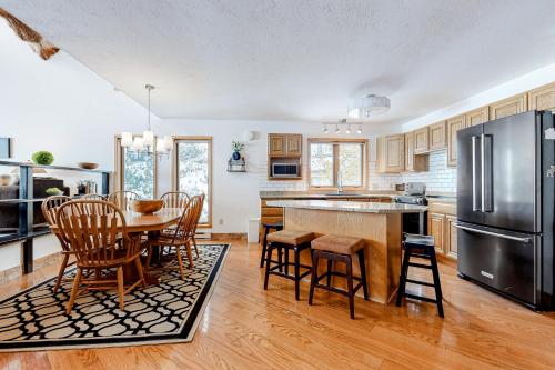 Park Condo 301 – Photos 4