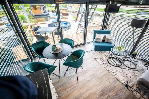Rezidence Malše - Unikátní apartmány na voděにあるシーティングエリア