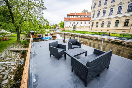Rezidence Malše - Unikátní apartmány na voděにあるシーティングエリア