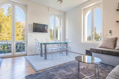 CLOSE CROISETTE-MODERN-A/C-CONGRESS-BEACHES