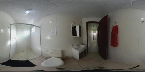 A bathroom at Pousada Barra da Lagoa